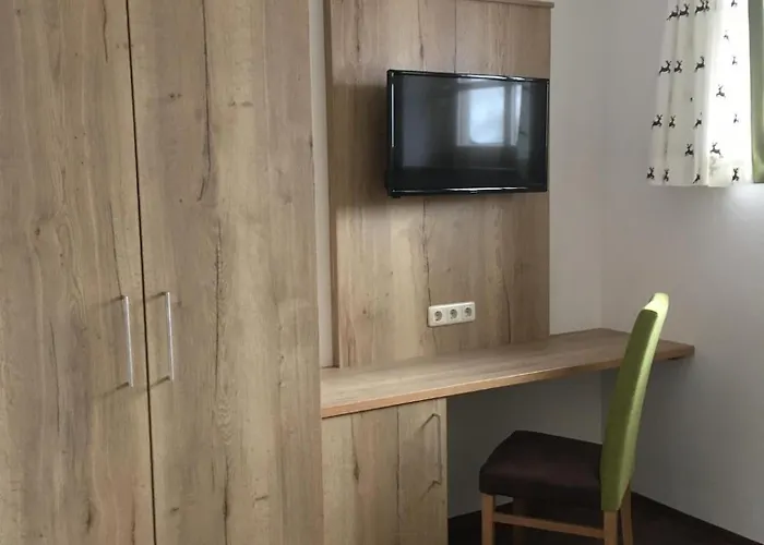 Moenchsberghof Gospodarstwo agroturystyczne *